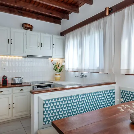 2 Sea View As 1 By Chania Living Stories * Chania (Crete)